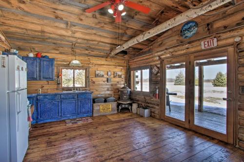 Cabin on Private Island Less Than 6 Mi to Sand Valley Golf in Marshfield