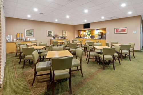 La Quinta Inn & Suites by Wyndham Phoenix North