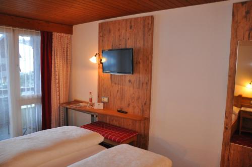 Hotel Gletschergarten - image 14