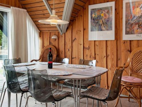  4 person holiday home in R m in Vesterhede