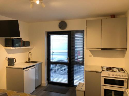 Skellig Port Accommodation - 1 Studio Bed Apartment