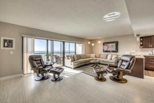 Beautiful Condo with Spectacular Views on Estero Island 4BR 2.5BA 2 Lanai's - image 3