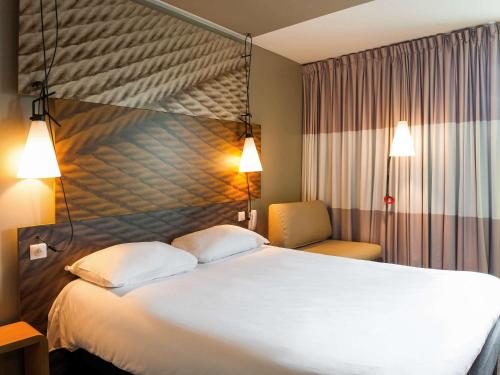 ibis Paris La Defense Courbevoie - image 14