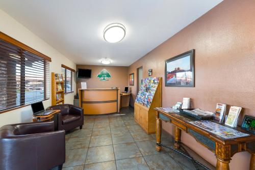 Vestíbulo, GreenTree Inn Sedona in Sedona