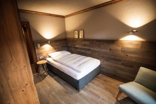 1 twin bed
