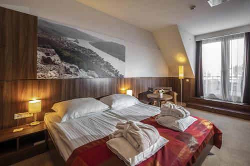 Royal Club Hotel - main image