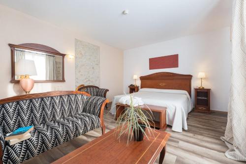 251912125 Monnaber Nou Finca Hotel & Spa