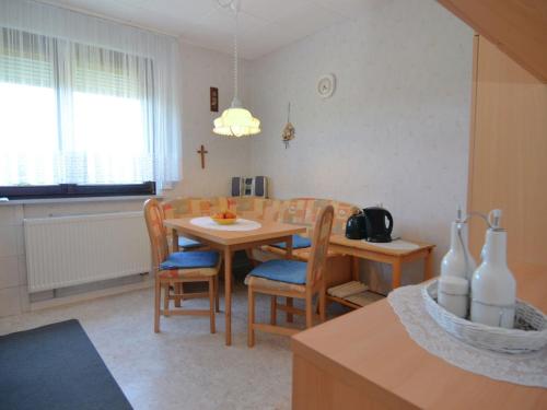Quaint Apartment in Gro almerode near the Forest