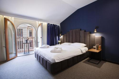 251916160 Kulikovskiy hotel