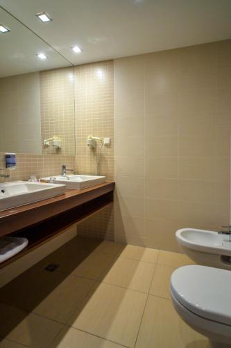 Royal Club Hotel - image 10