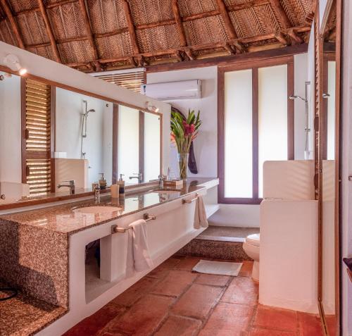 Душ, Senda Casa Tayrona Los Naranjos in Ла Поза