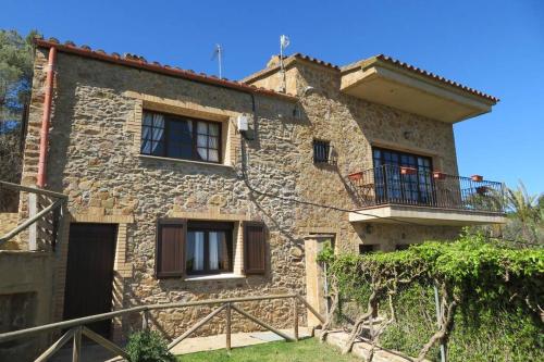Rustic house in Gualta.