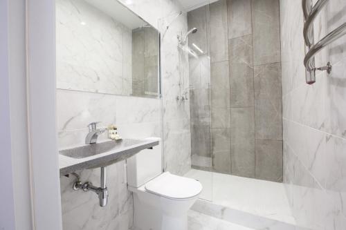 251921698 Kulikovskiy hotel