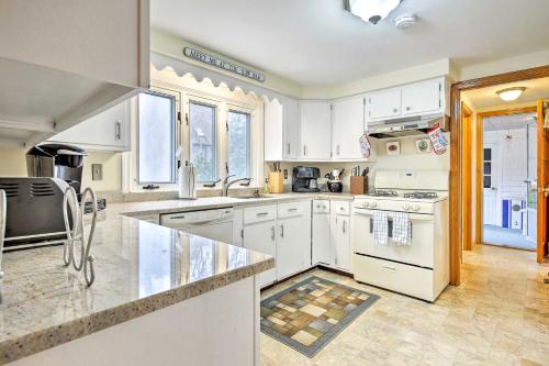 2 Mi to Shore Home with BBQ and Beach Gear in Mashpee 2 Mi to Shore Home with BBQ and Beach Gear in Mashpee