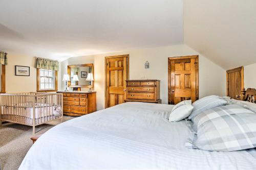 2 Mi to Shore Home with BBQ and Beach Gear in Mashpee 2 Mi to Shore Home with BBQ and Beach Gear in Mashpee