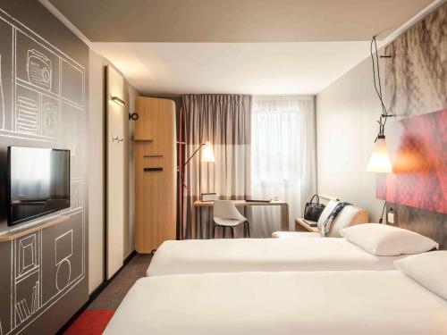 Standard Twin Room