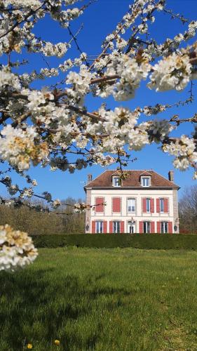 Tuilerie de Talouan Maison de maître 4 étoiles écologique et tout confort - Location saisonnière - Villeneuve-sur-Yonne