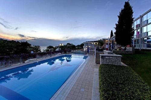 Hotel Zorna Plava Laguna - image 10