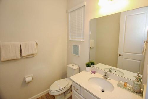 3941 Sonoma - image 7