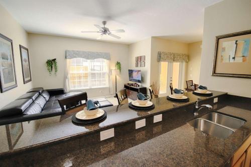 8960 Paradise Palms - image 4