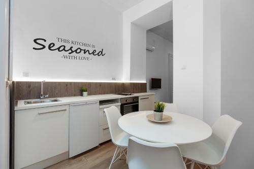 Viktor Luxury Suites - image 12