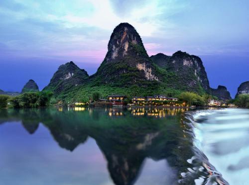 Yangshuo Mountain Retreat