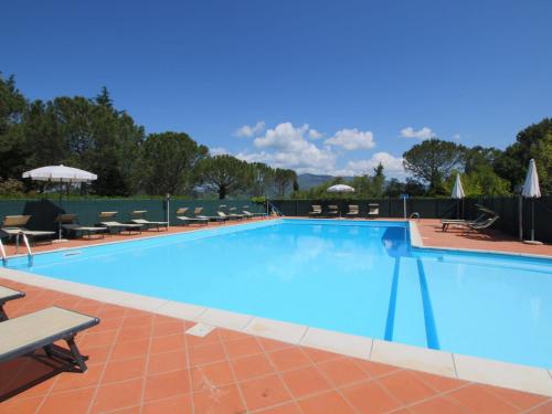  Elegant Farmhouse in Campriano with Swimming Pool, Pension in Chiassa Superiore