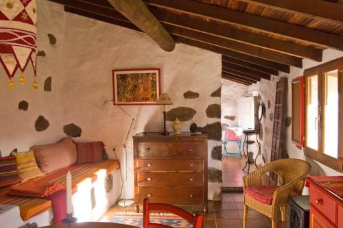  Cozy stone house in the mountains in Arbejales