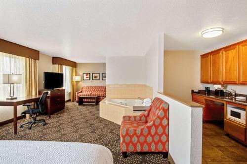 La Quinta by Wyndham Las Vegas RedRock/Summerlin, Las Vegas (photo 5)