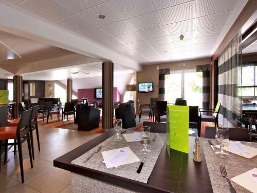 Mercure Hexagone Luxeuil - image 10