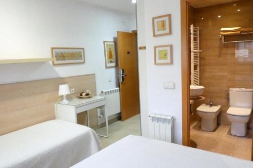Hostal House