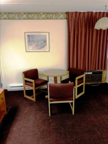 2 double beds