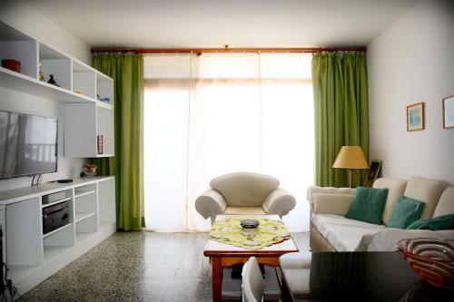 Cosy apartment close to the beach! 2