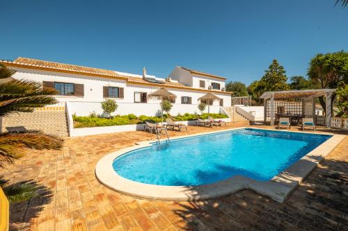 Casa Katarina - Private Villa - Heated pool - Free Wifi - Air Con