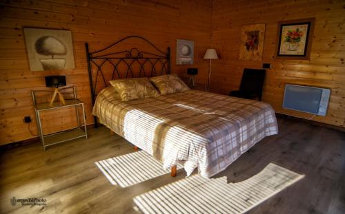 2 twin beds