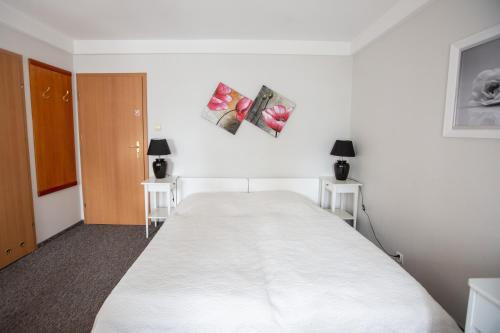1 double bed