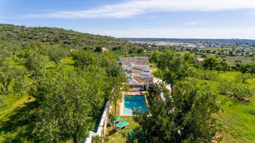 Villa Monte Algarvio - Private Heated Pool - wifi in Tunes