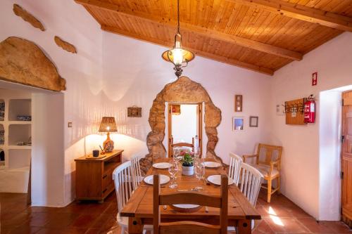 Villa Monte Algarvio - Private Heated Pool - wifi in Tunes