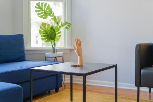 Fun and Stylish 3BR in Logan Square! - main image