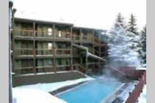 #211 1br Condo across from Park City Resort - image 3