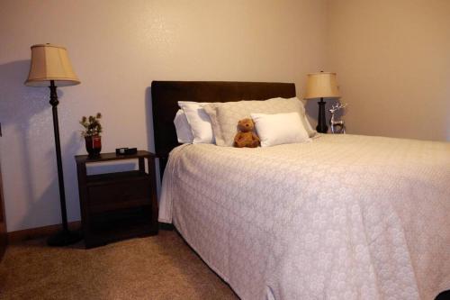 #211 1br Condo across from Park City Resort - image 4