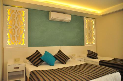 Aura Hotel - image 10