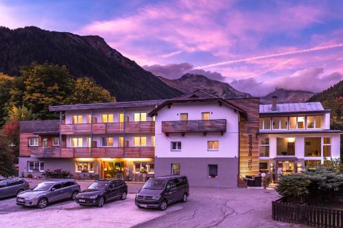 Hotelli välisilme, Hotel Bergkristall in Mallnitz