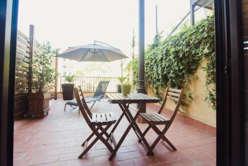 Hostal Live Barcelona - image 11