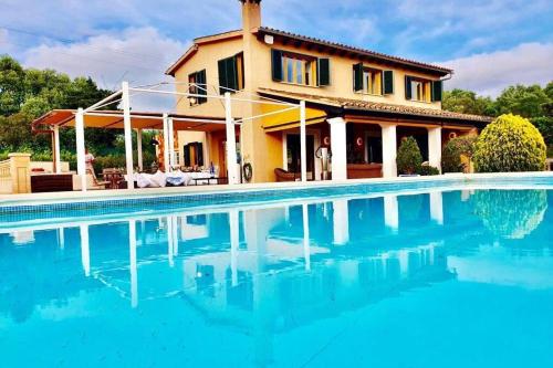  Villa MARIALUJO in La Aranjasa
