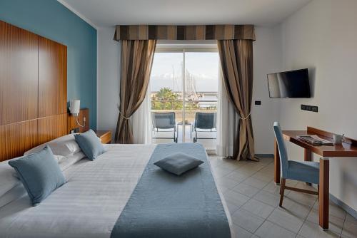 Aregai Marina Hotel & Residence - image 4