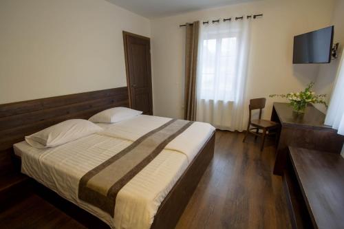 Smrekarjeva Domačija - image 6