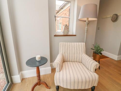 Highfield cottage - image 2