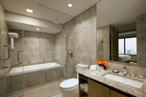 room detail thumbnail 2