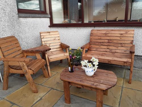 Leafield Holiday Home in Странрер